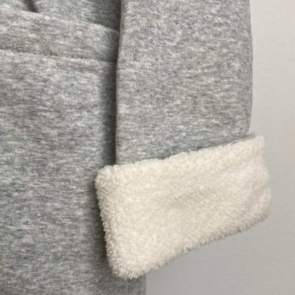 Joe Boxer Gray and White with Sherpa Time Robe - Picture 4 of 11